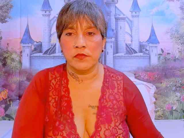 indianroxy webcam