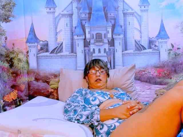 indianroxy webcam