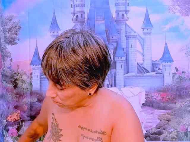 indianroxy's webcam live show