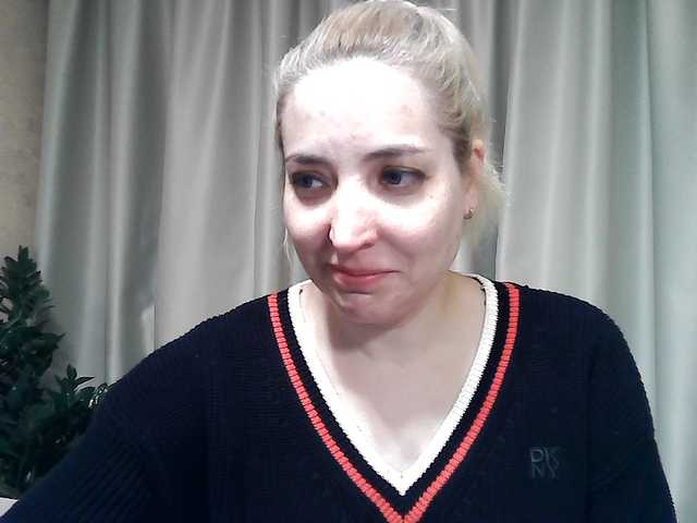 mariska-kiska's BongaCams show and profile