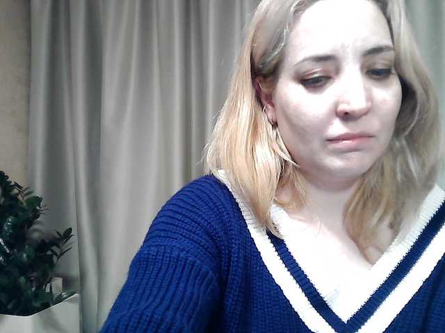 mariska-kiska's BongaCams show and profile