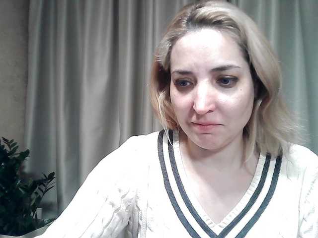 mariska-kiska's BongaCams show and profile