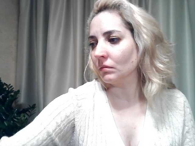 mariska-kiska cam belle