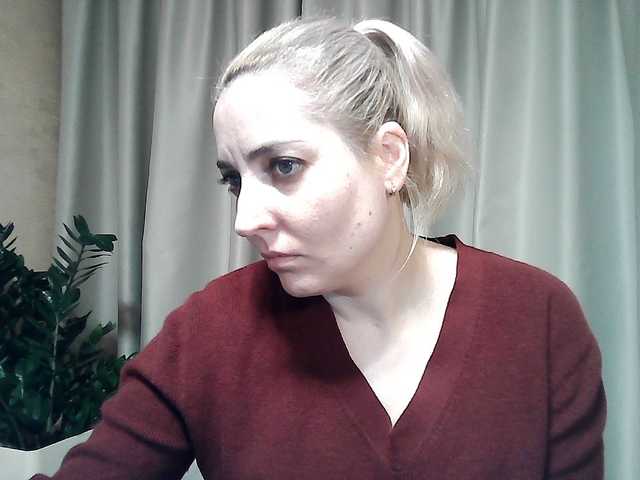 mariska-kiska's BongaCams show and profile