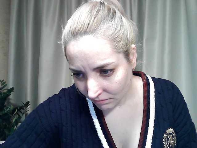 mariska-kiska's BongaCams show and profile