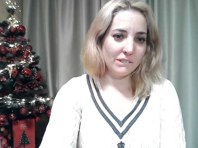 mariska-kiska's BongaCams show and profile