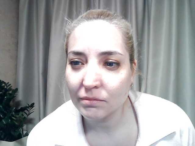 mariska-kiska's BongaCams show and profile