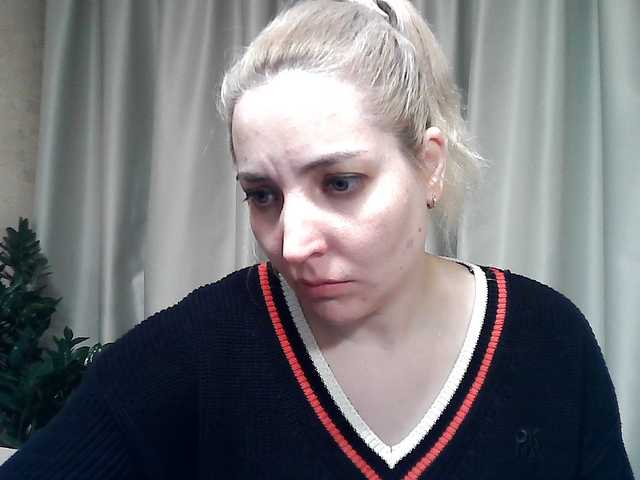 mariska-kiska's BongaCams show and profile