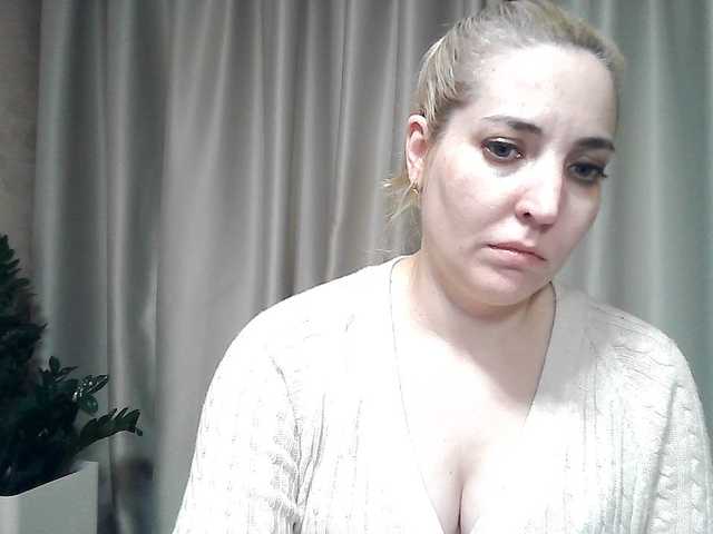 mariska-kiska's BongaCams show and profile