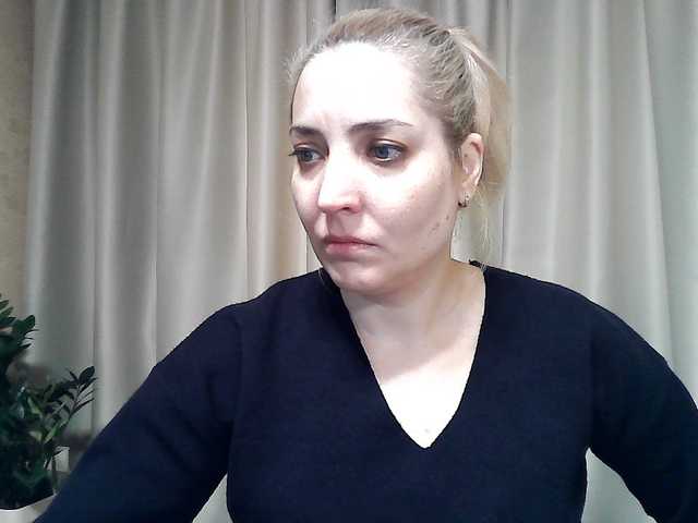 mariska-kiska's BongaCams show and profile