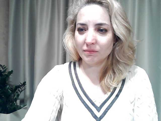 mariska-kiska — look at camera 25, show nipple 20, show breast 40, open pussy 50, open ass 70, undress and show my holes 100 tokens