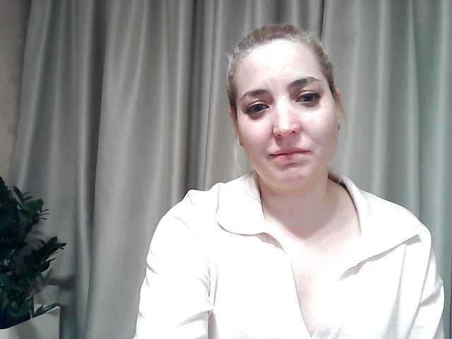 mariska-kiska's BongaCams show and profile