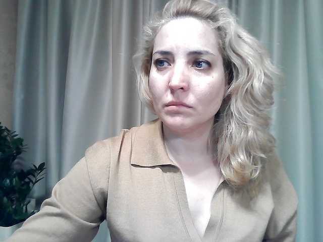 mariska-kiska's BongaCams show and profile