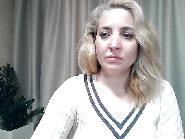 mariska-kiska's BongaCams show and profile