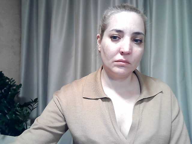 mariska-kiska's BongaCams show and profile