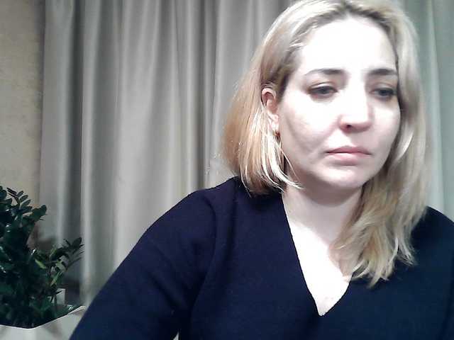 mariska-kiska's BongaCams show and profile