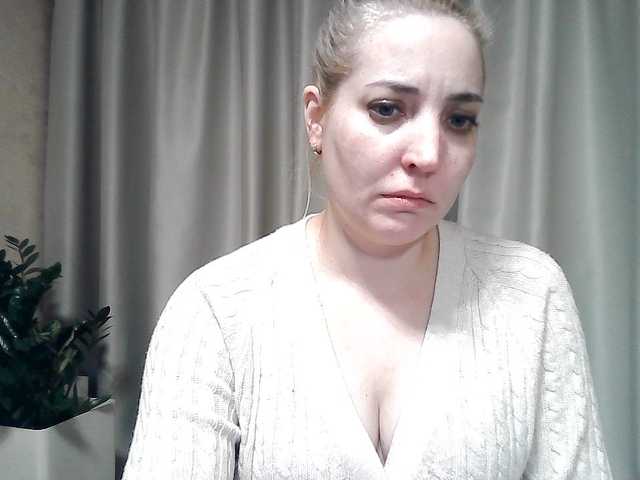 mariska-kiska's BongaCams show and profile