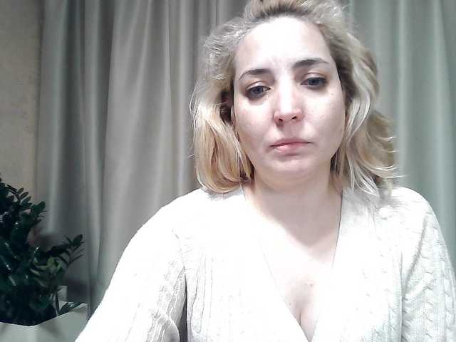 mariska-kiska's BongaCams show and profile