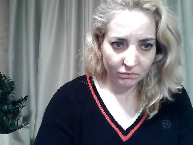 mariska-kiska's BongaCams show and profile