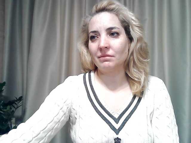 mariska-kiska's BongaCams show and profile