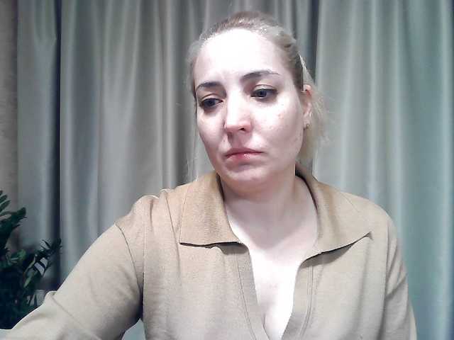 mariska-kiska's BongaCams show and profile