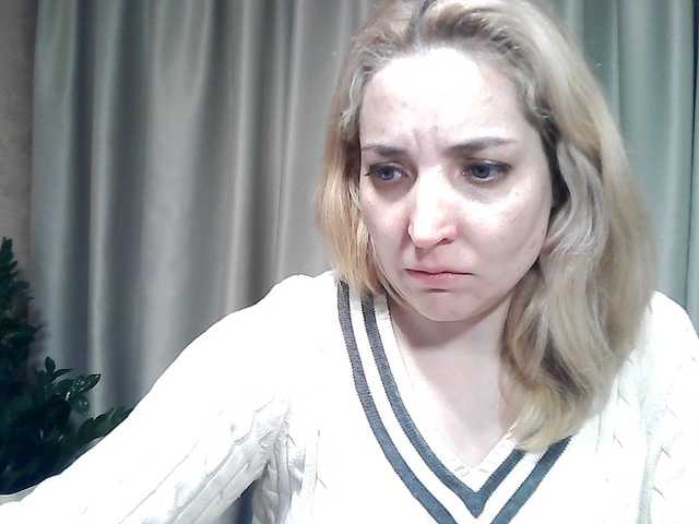 mariska-kiska's BongaCams show and profile