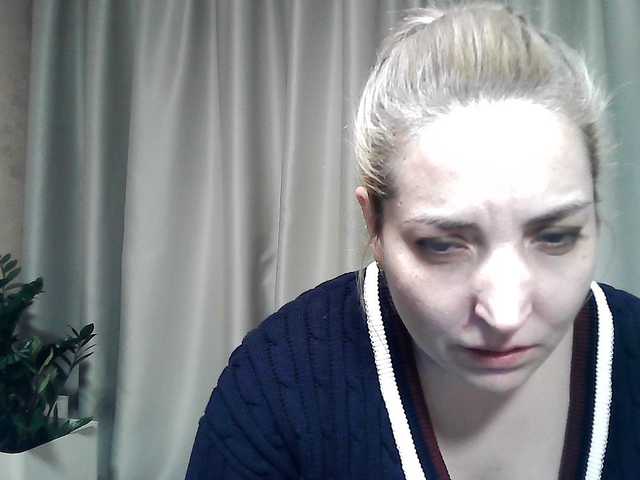 mariska-kiska's BongaCams show and profile