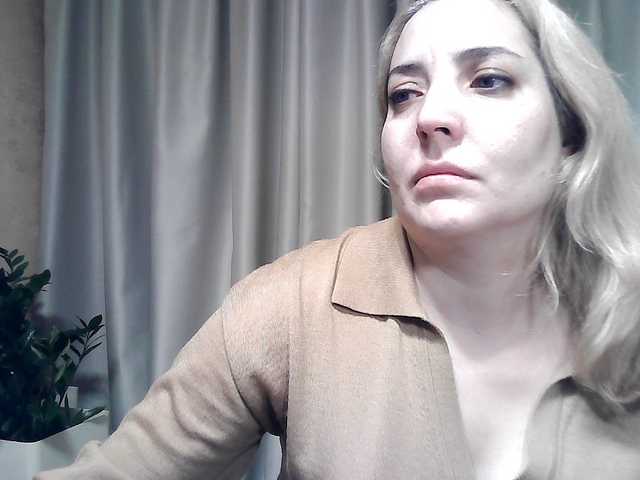 mariska-kiska's BongaCams show and profile