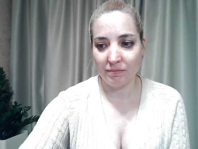 mariska-kiska's BongaCams show and profile