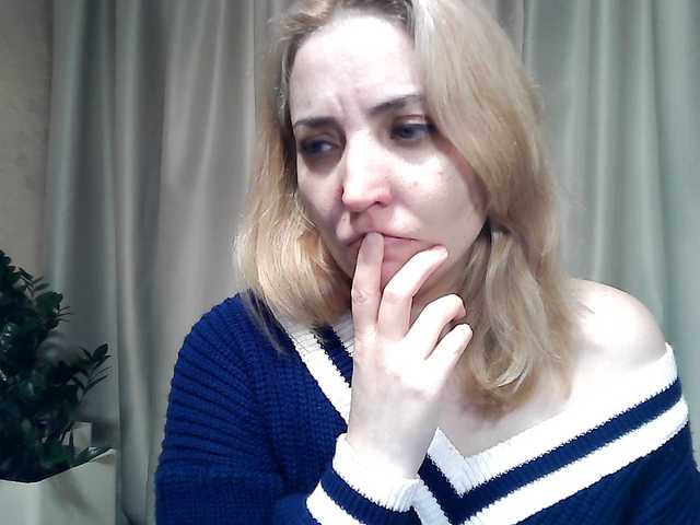 mariska-kiska's BongaCams show and profile