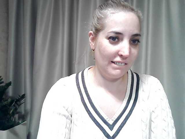 mariska-kiska's BongaCams show and profile