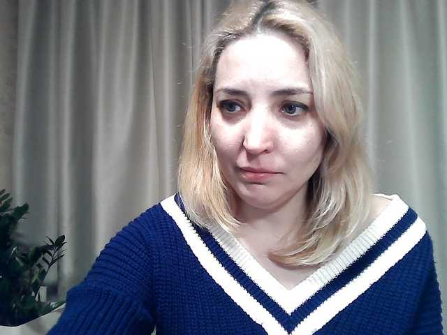 mariska-kiska's BongaCams show and profile