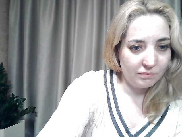 mariska-kiska's BongaCams show and profile