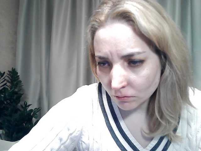 mariska-kiska's BongaCams show and profile