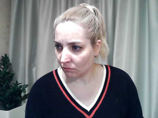 mariska-kiska's BongaCams show and profile