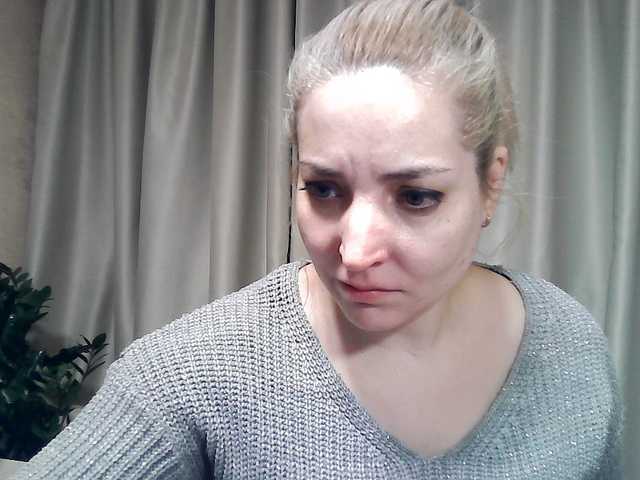 mariska-kiska's BongaCams show and profile