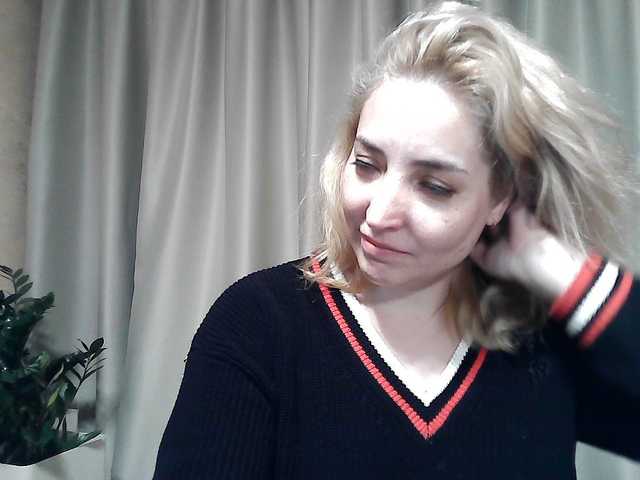 mariska-kiska's BongaCams show and profile