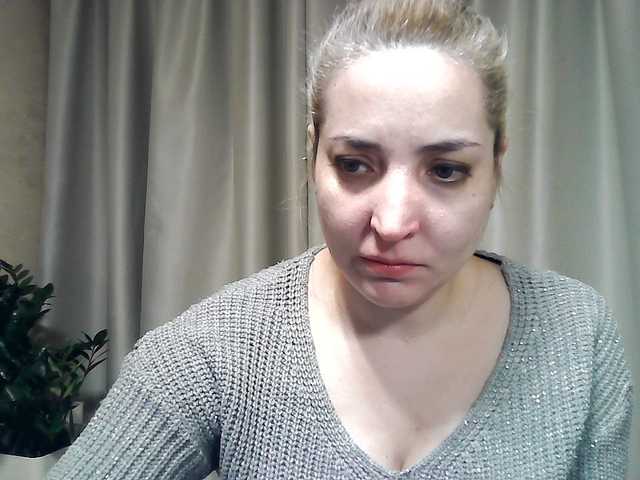 mariska-kiska's BongaCams show and profile