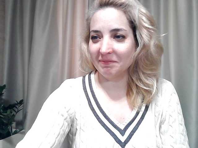 mariska-kiska cam belle