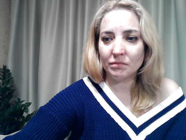 mariska-kiska's BongaCams show and profile