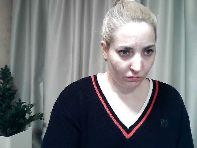 mariska-kiska's BongaCams show and profile