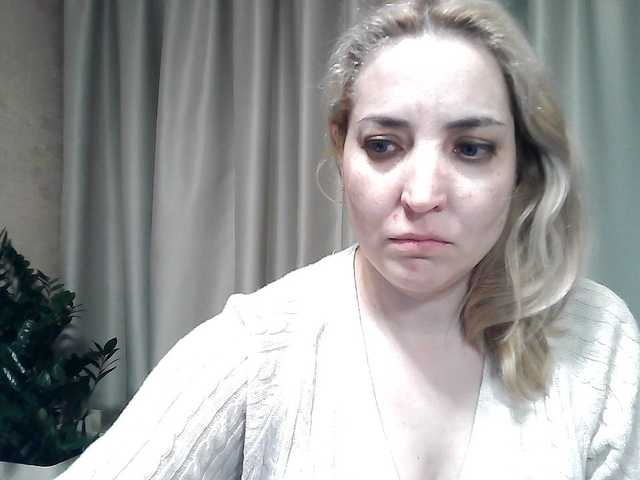 mariska-kiska's BongaCams show and profile