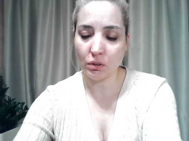 mariska-kiska's BongaCams show and profile