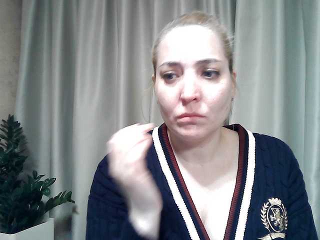 mariska-kiska's BongaCams show and profile