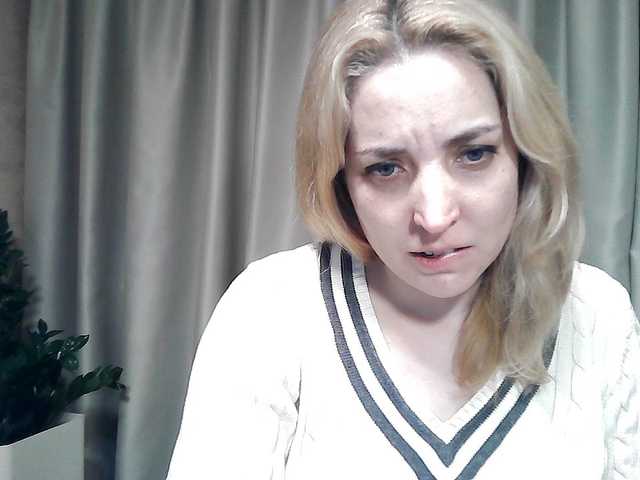 mariska-kiska's BongaCams show and profile