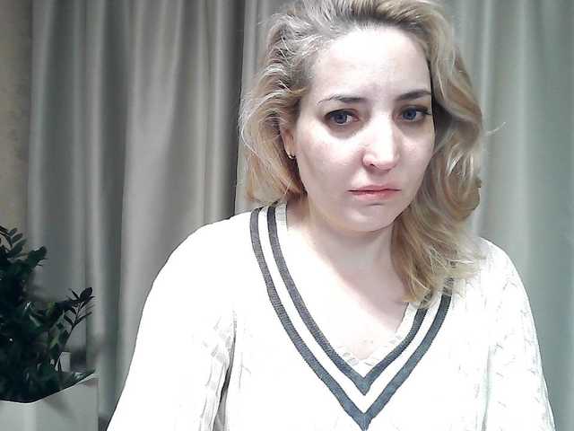 mariska-kiska's BongaCams show and profile