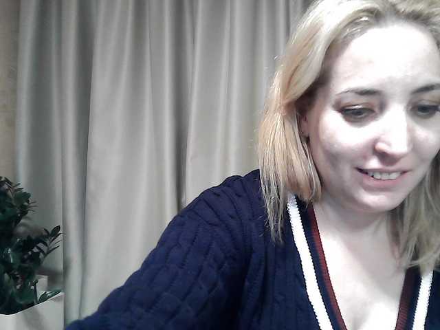 mariska-kiska's BongaCams show and profile