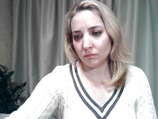 mariska-kiska's BongaCams show and profile