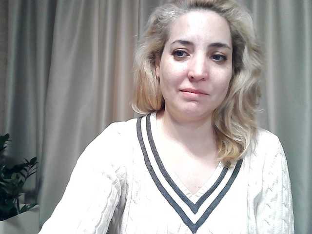 mariska-kiska cam belle