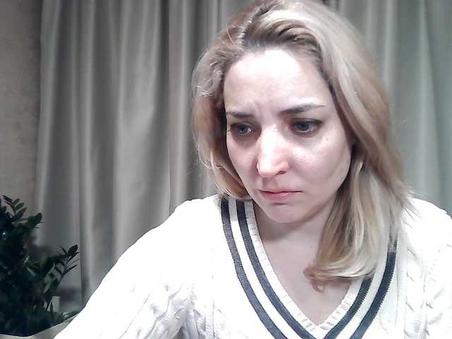 mariska-kiska — look at camera 25, show nipple 20, show breast 40, open pussy 50, open ass 70, undress and show my holes 100 tokens